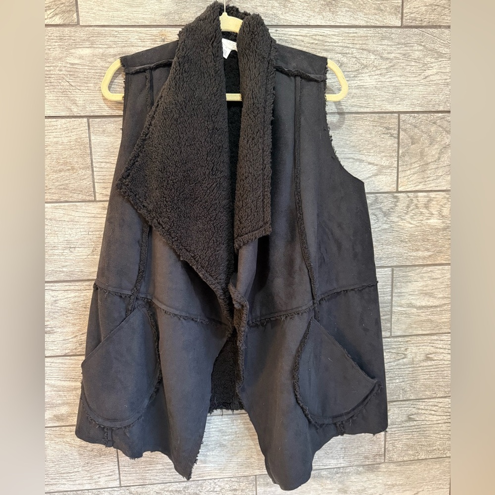 Caslon Reversible Faux Shearling Vest